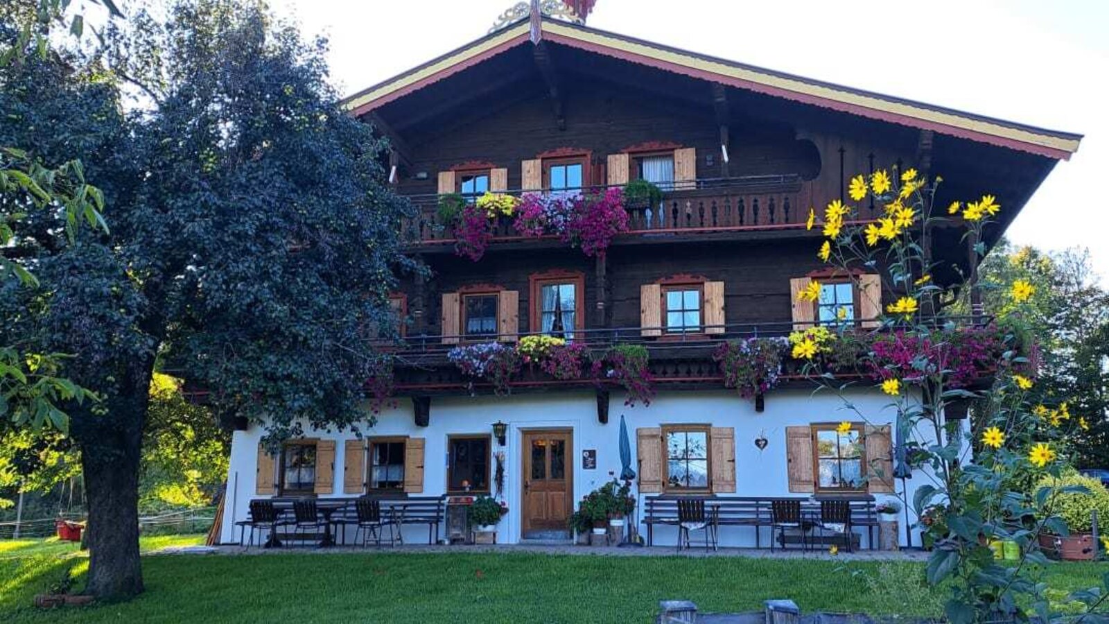 Außenansicht des Bauernhofs