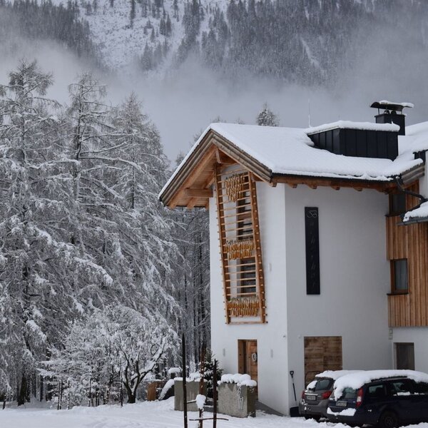 Eingang im Winter