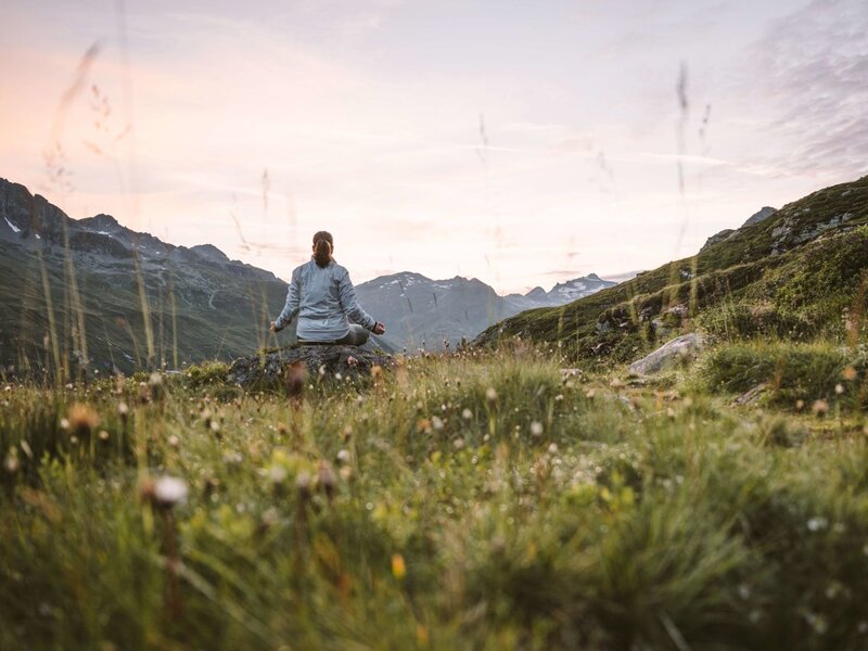 Meditation in den Bergen(c)TVB Osttirol