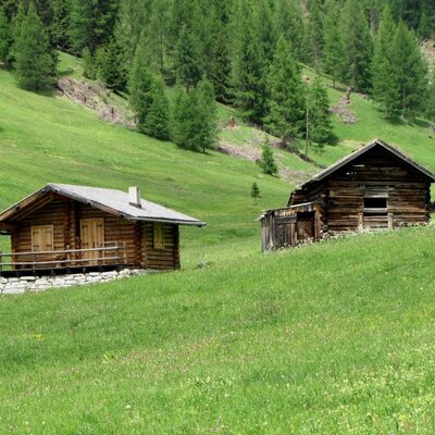 Tschey Hütte und Stadel