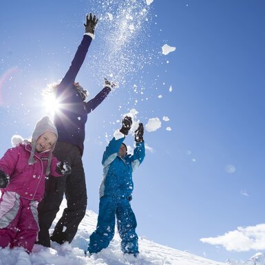 Schnee, Schnee, Schnee und viel, viel Sonne