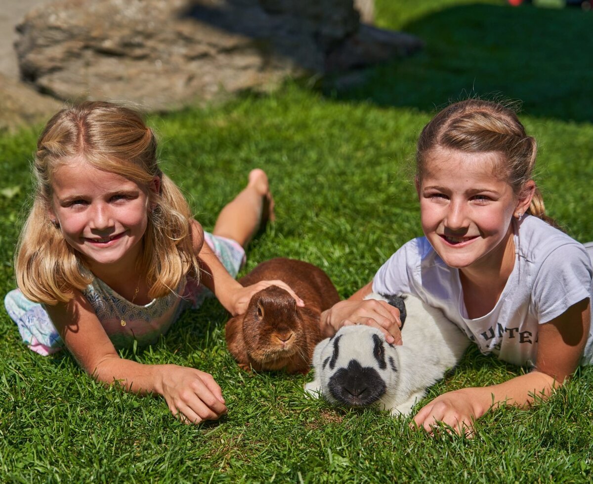 Kuschelzeit mit den Hasen