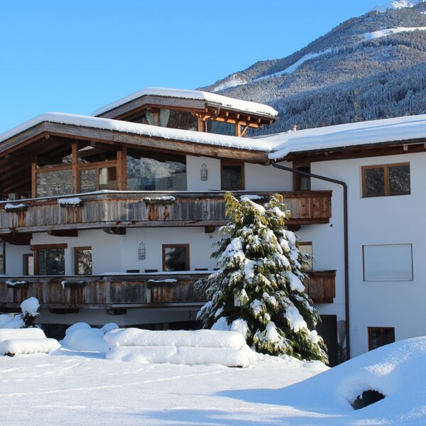 Haus im Schnee