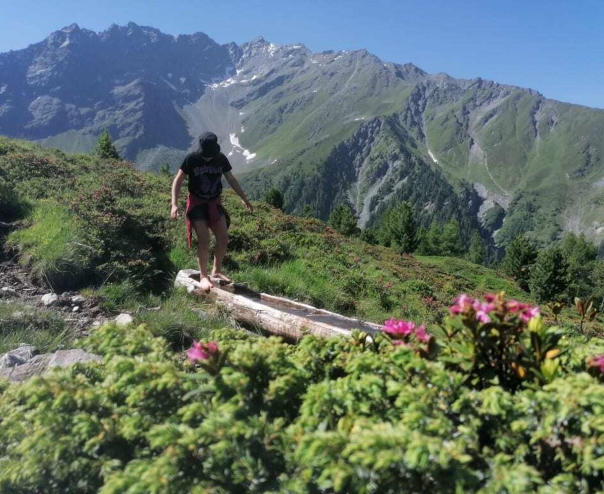Barfuss die Fendler Bergwelt entdecken