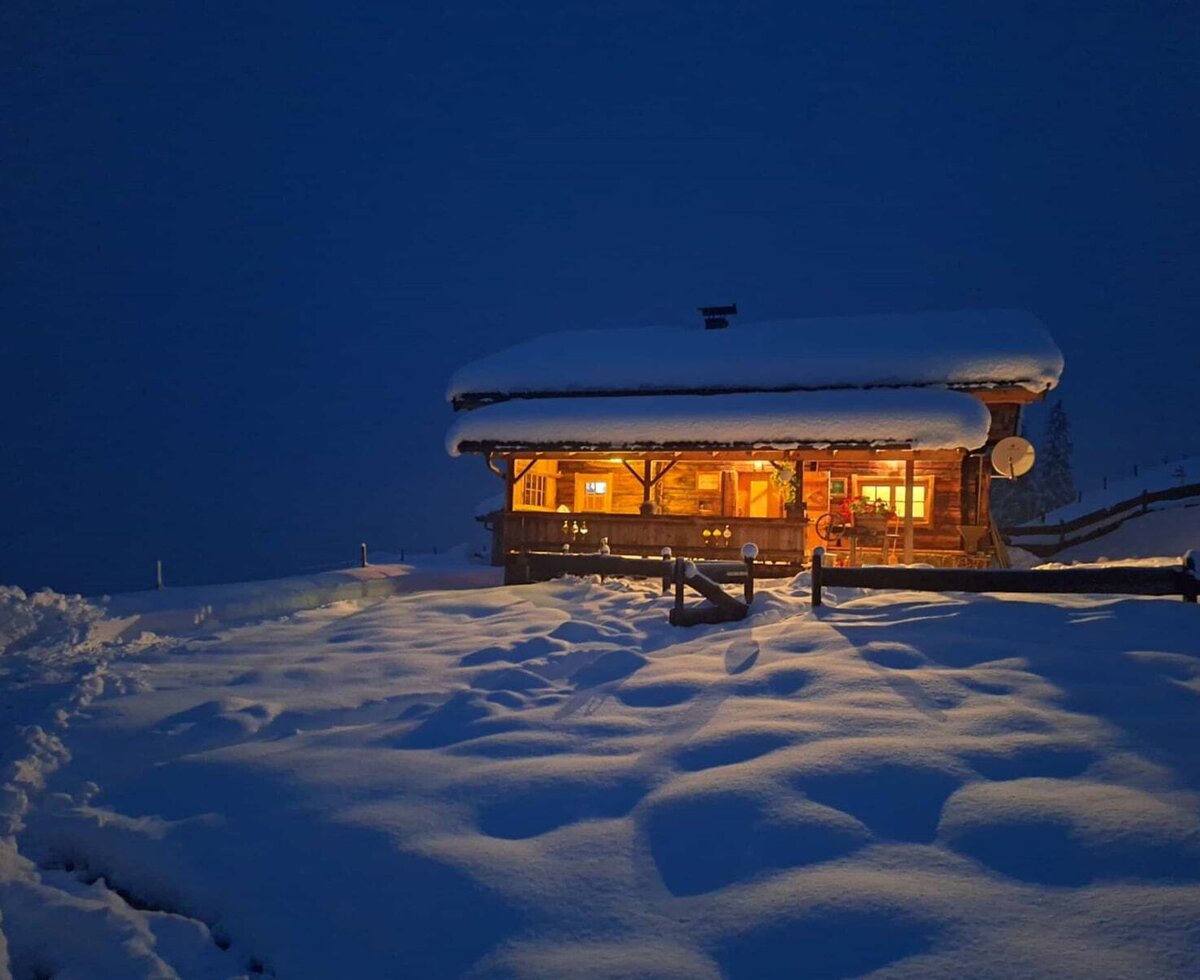 Hochleger bei Nacht Winter