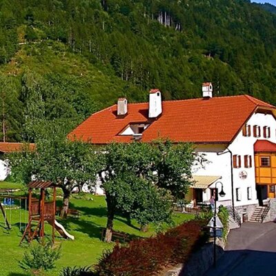 Spiele- und Buchhotel Tschitscher