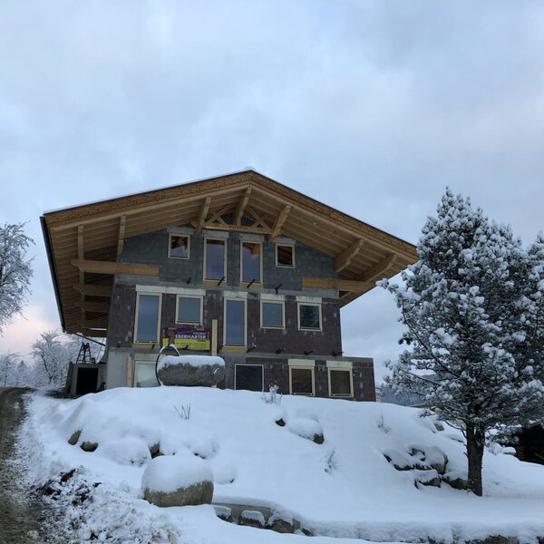 Bauernhaus im Winter