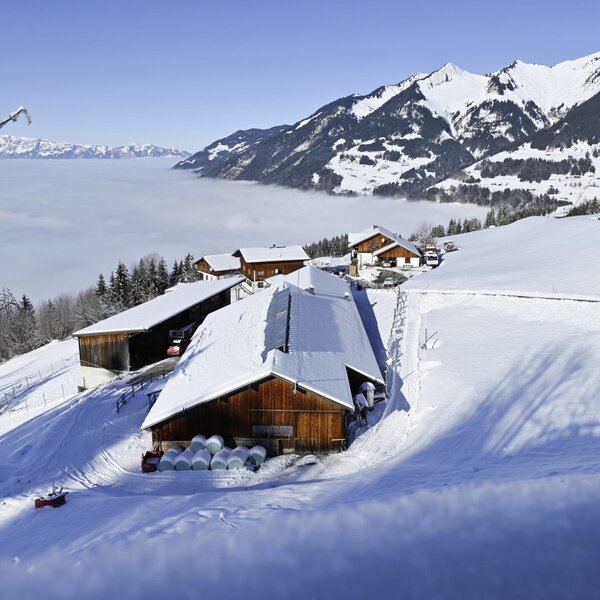 Unser Berghof mit Blick auf das Nebelmeer.