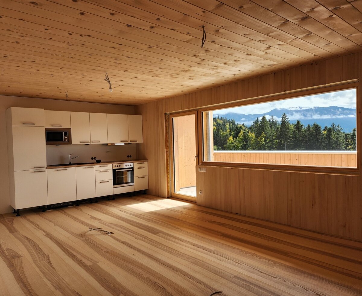 Großzügiger, lichtdurchfluteter Ess- Wohnbereich in Fertigstellung