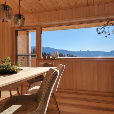 Noch liegt der Duft von frischem Holz in der Luft