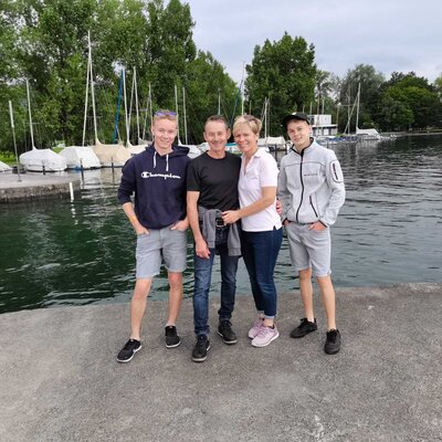 Familie Bereuter vom Familienbauernhof Bereuter in Alberschwende im Bregenzerwald. Apartment zu vermieten auf dem Familienbauernhof Bereuter