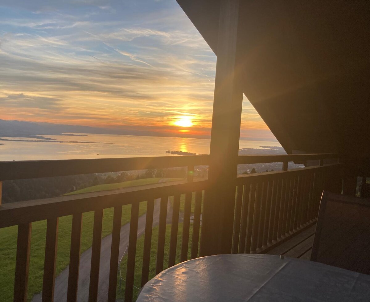 Sonnenuntergang vom Balkon